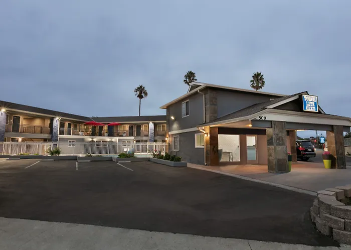 Torch Lite Inn At The Beach Boardwalk