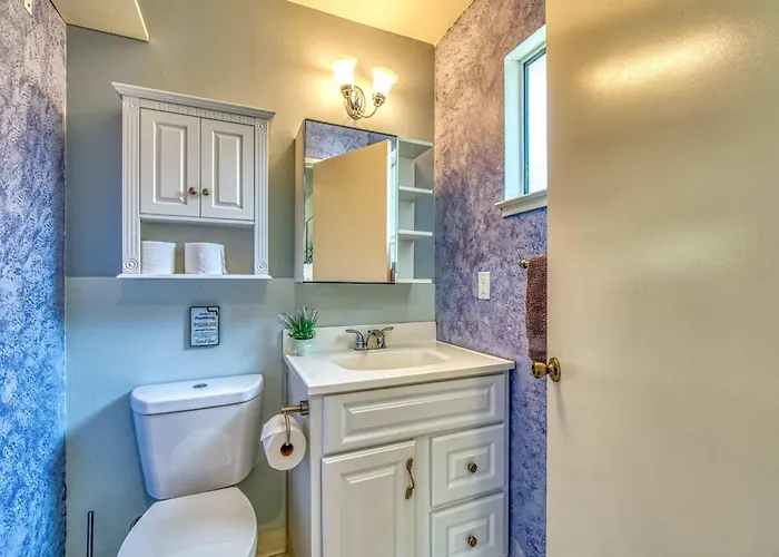 Live Oak Oasis - Santa Cruz Chic